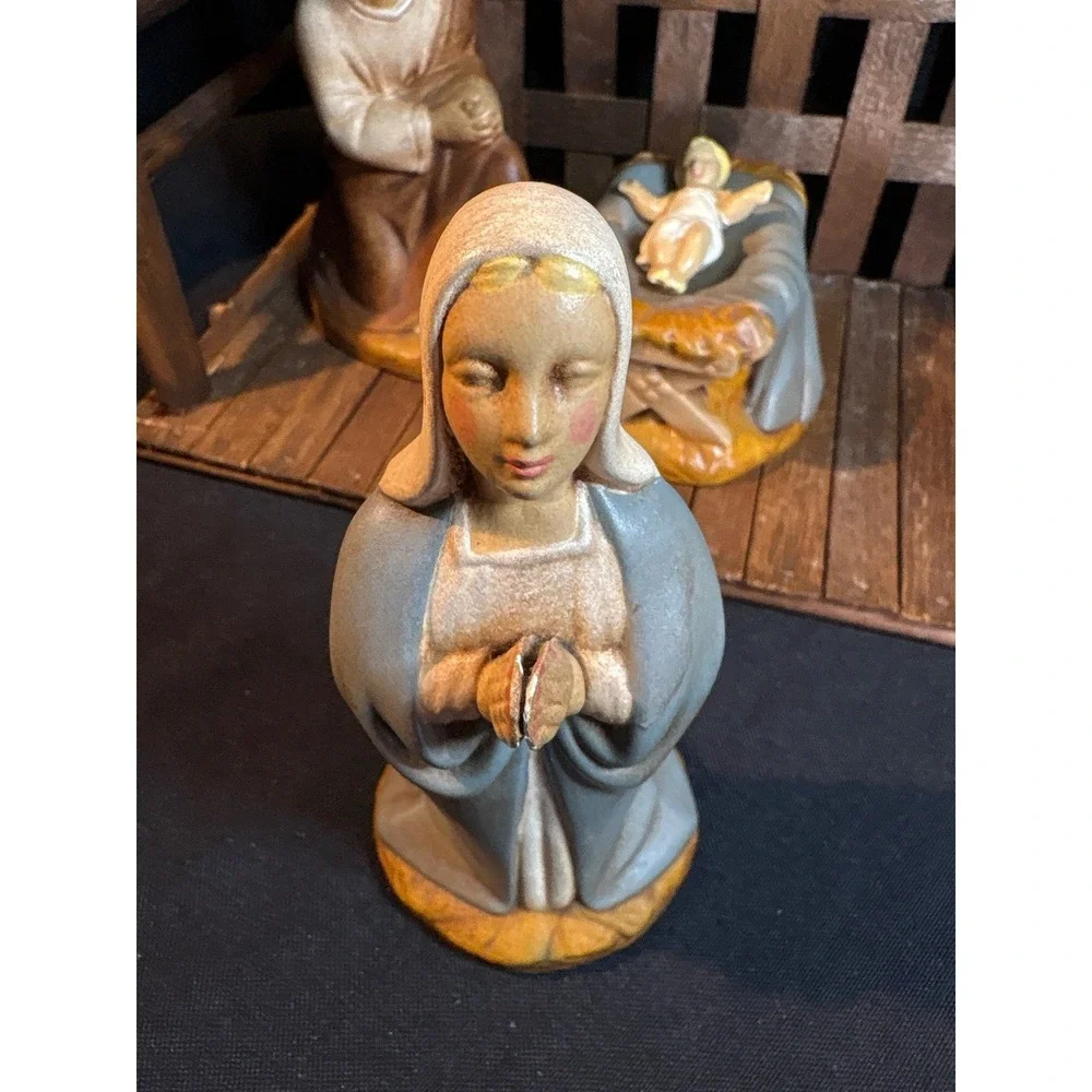 Wooden Nativity Stable Scene Stable Creche Christmas 16 Decor Figures with  barn